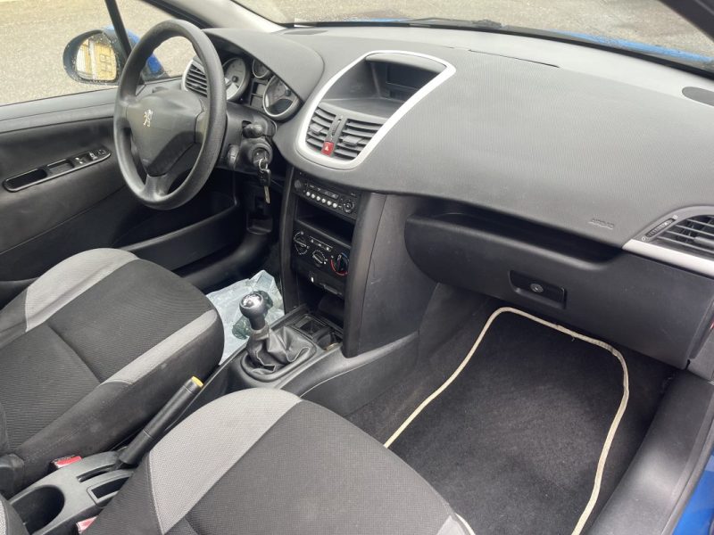 PEUGEOT 207 1.4 HDI 70 TRENDY CT OK CLIM GARANTIE 