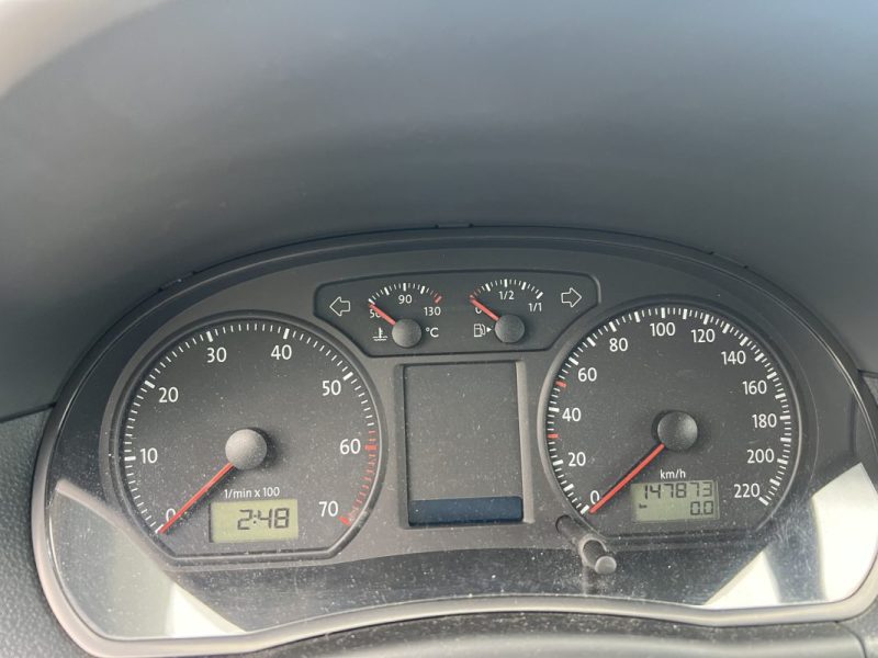 JOLIE VOLKSWAGEN POLO 1.4 CONFORTLINE  boite AUTOMATIQUE