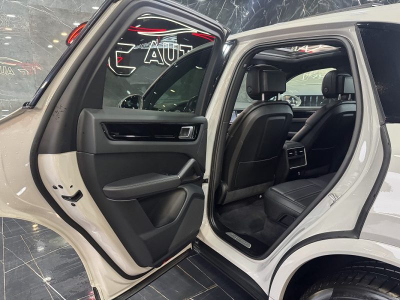 PORSCHE CAYENNE 3.0 V6 E-HYBRID 2020 Porsche Aprouved
