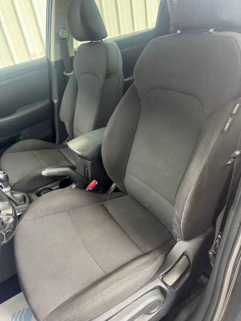 KIA CARENS IV 1.6 ESSENCE 135 Cv MOTION
