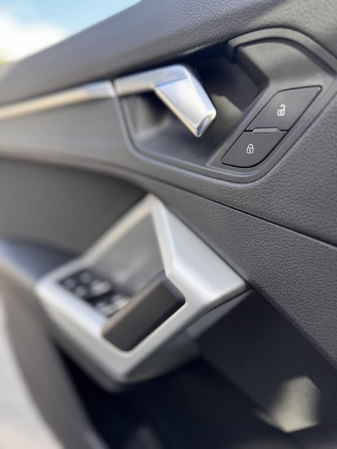 AUDI Q3 AUDI Q3 2.0 TDI 150 S TRONIC AMBITION / AMBIENTE – 2020 2020