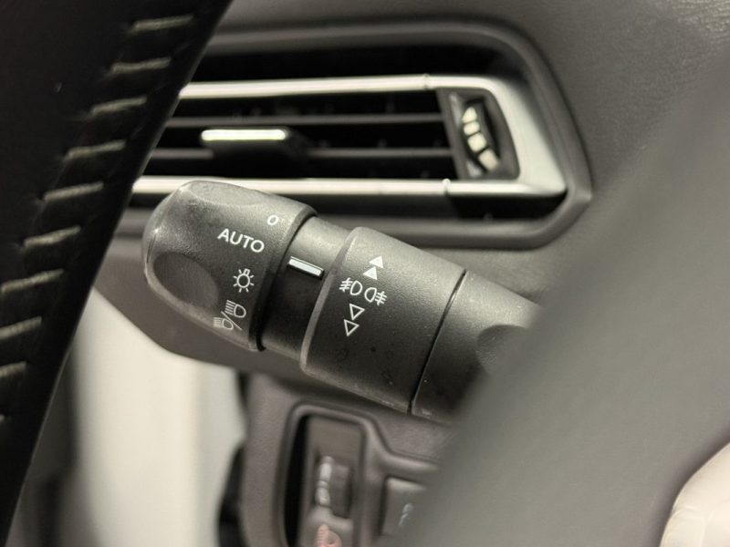PEUGEOT 308 II SW 1.6 BlueHDi 120 ch Active Business EAT6