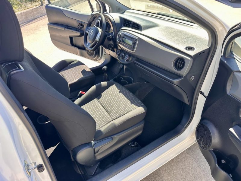 TOYOTA YARIS 1.0 2012