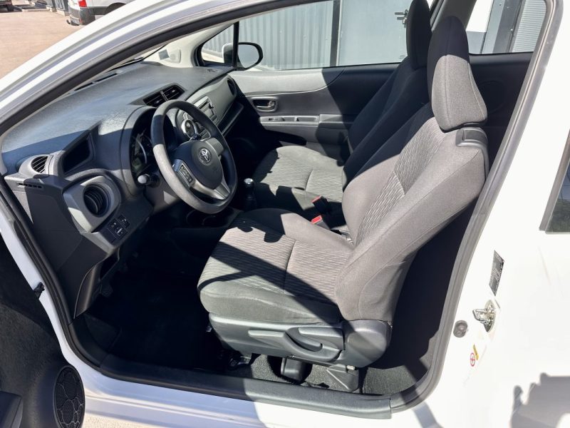 TOYOTA YARIS 1.0 2012