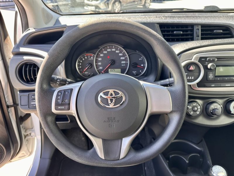 TOYOTA YARIS 1.0 2012