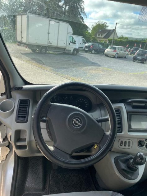 OPEL VIVARO 1.9 DTI 2002