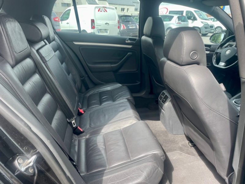 VOLKSWAGEN GOLF R32 V6 R32 2006