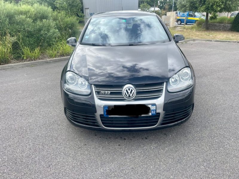 VOLKSWAGEN GOLF R32 V6 R32 2006