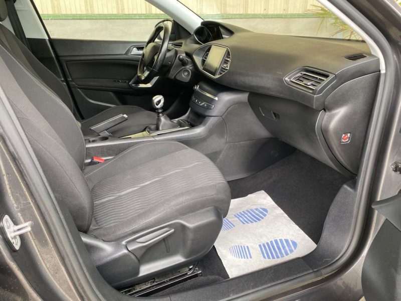 Peugeot 308 II SW 1.6 BLUE HDI 120ch Active - Garantie