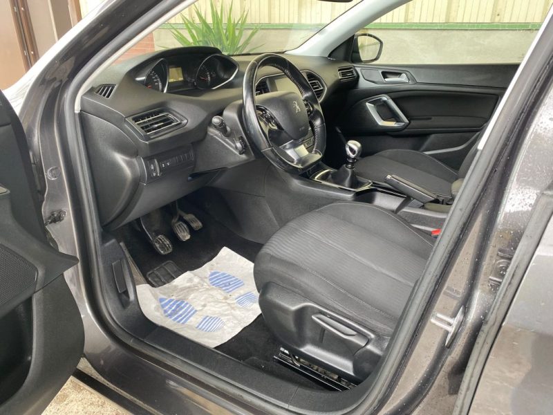Peugeot 308 II SW 1.6 BLUE HDI 120ch Active - Garantie