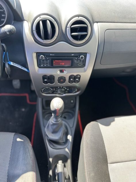 DACIA DUSTER DC03058 2013