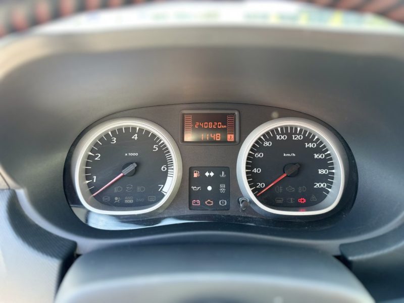 DACIA DUSTER DC03058 2013