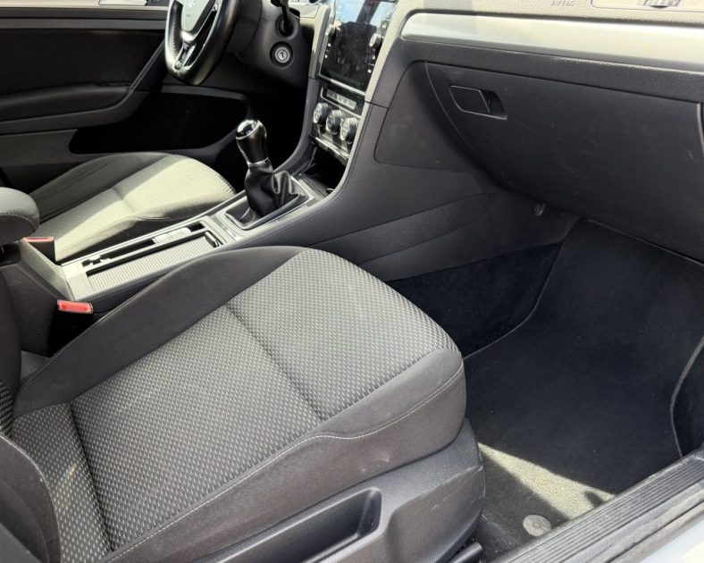 VOLKSWAGEN GOLF VII - ENTRETIENT COMPLET - APPLE CARPLAY - BUSINESS CONFORTLINE