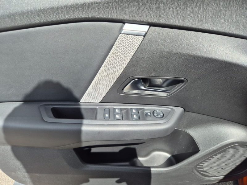 CITROEN C4 1.2 PURE TECH 130 SHINE EAT8 2022