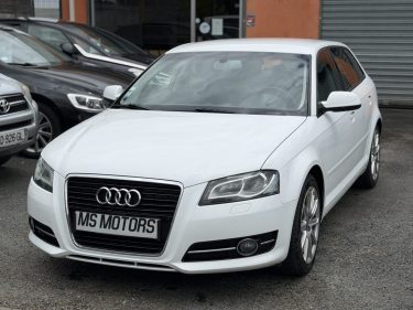 AUDI A3 1.6 TDI 105 cv - GARANTIE 12 mois - Attraction