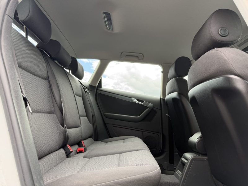 AUDI A3 1.6 TDI 105 cv - GARANTIE 12 mois - Attraction