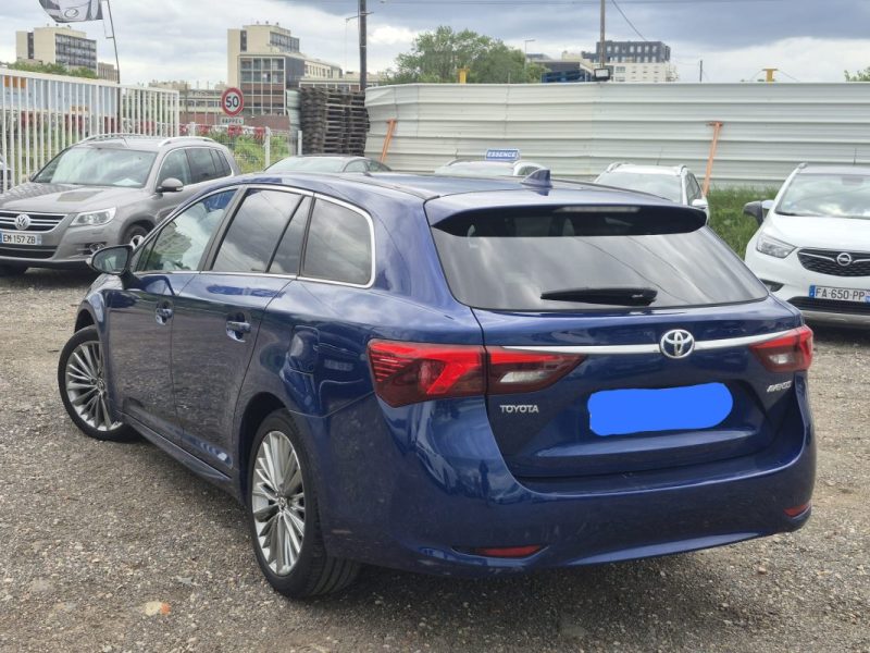 TOYOTA Avensis  Break SW 2.0 D-4D 16V 143 cv 2015