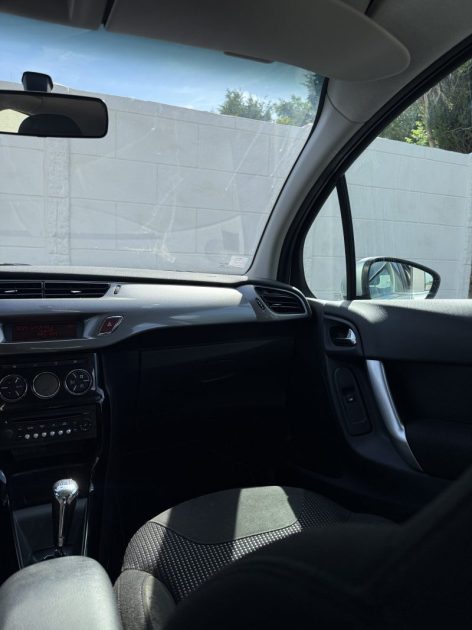CITROËN C3 1.4 VTI 95ch BVA EXCLUSIVE / CLIMATISATION / RADAR DE RECUL 