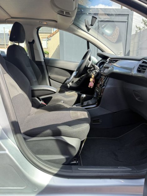 CITROËN C3 1.4 VTI 95ch BVA EXCLUSIVE / CLIMATISATION / RADAR DE RECUL 
