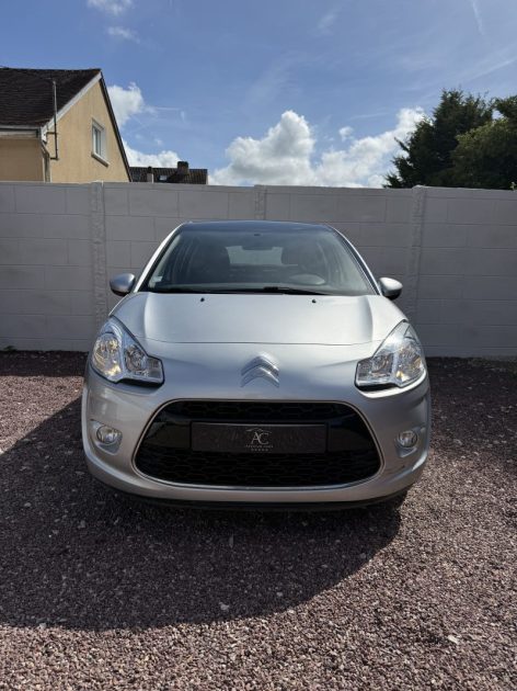 CITROËN C3 1.4 VTI 95ch BVA EXCLUSIVE / CLIMATISATION / RADAR DE RECUL 