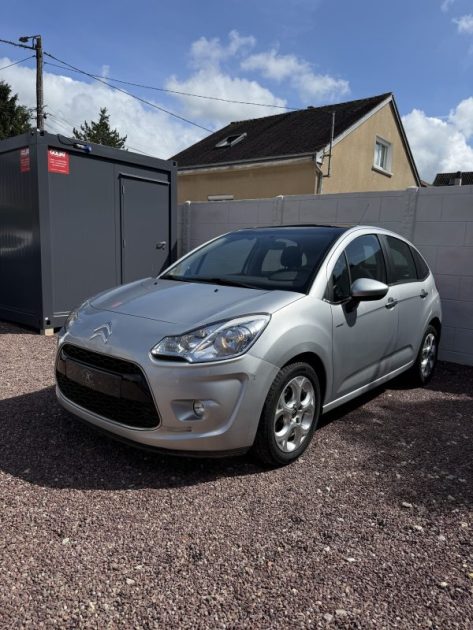 CITROËN C3 1.4 VTI 95ch BVA EXCLUSIVE / CLIMATISATION / RADAR DE RECUL 