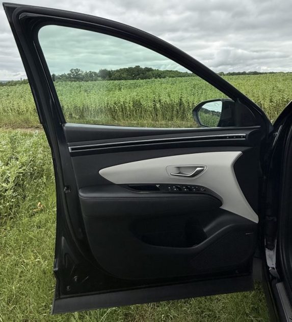 HYUNDAI TUCSON EXECUTIVE 1.6 T-GDI HYBRID 230ch TOIT OUVRANT / SIÈGES CHAUFFANT / COFFRE ÉLECTRIQUE 
