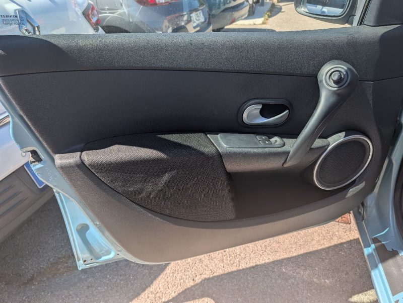RENAULT CLIO III RIP  1.2 16V 75CH RIPE CURL 132.000KMS CERTIFIE EXCELLENT ETAT GARANTIE 12 MOIS