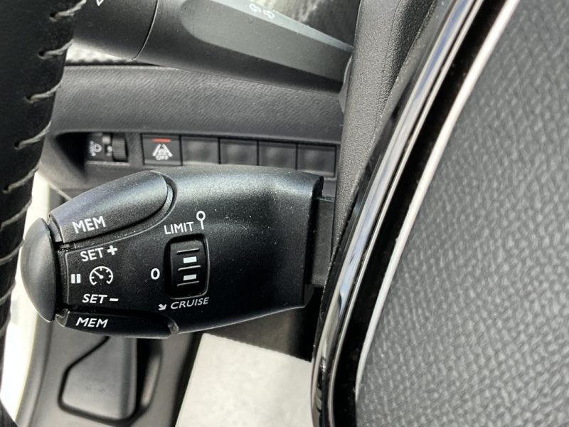 À PARTIR 187,55 EUROS  PAR MOIS PEUGEOT 208 1.5 BLUEHDI 100 CV ACTIVE