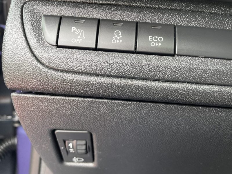 PEUGEOT 208 1.2 ALLURE 2015