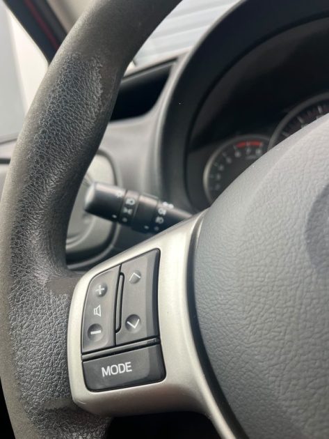 TOYOTA YARIS 1.0 VVTI 69 ACTIVE 2012