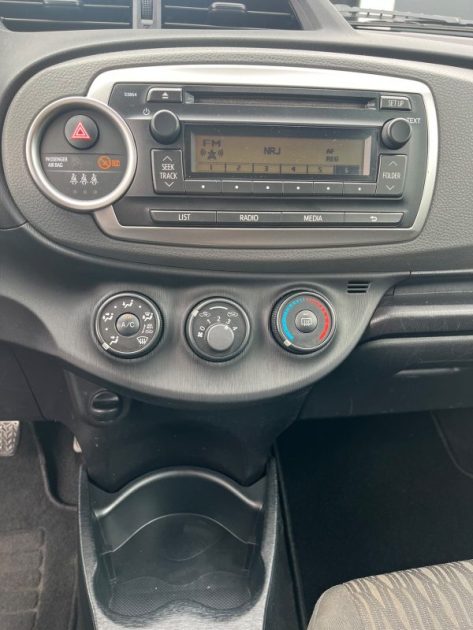 TOYOTA YARIS 1.0 VVTI 69 ACTIVE 2012