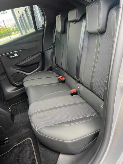 PEUGEOT 208 GT HYBRID 136CH - FULL OPTION - GARANTIE PEUGEOT
