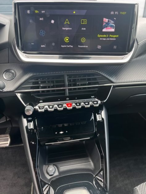 PEUGEOT 208 GT HYBRID 136CH - FULL OPTION - GARANTIE PEUGEOT