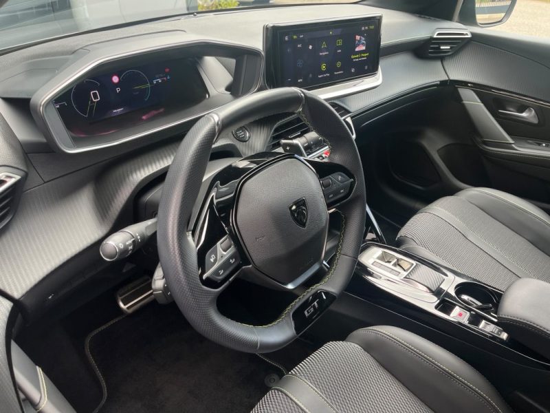PEUGEOT 208 GT HYBRID 136CH - FULL OPTION - GARANTIE PEUGEOT