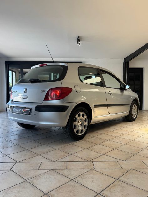 PEUGEOT 307 1.6 110CV - Distribution Neuve - Garantie 12 mois ou 15.000km - CT Ok - Révisée 