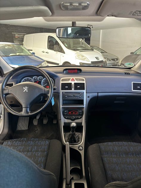 PEUGEOT 307 1.6 110CV - Distribution Neuve - Garantie 12 mois ou 15.000km - CT Ok - Révisée 