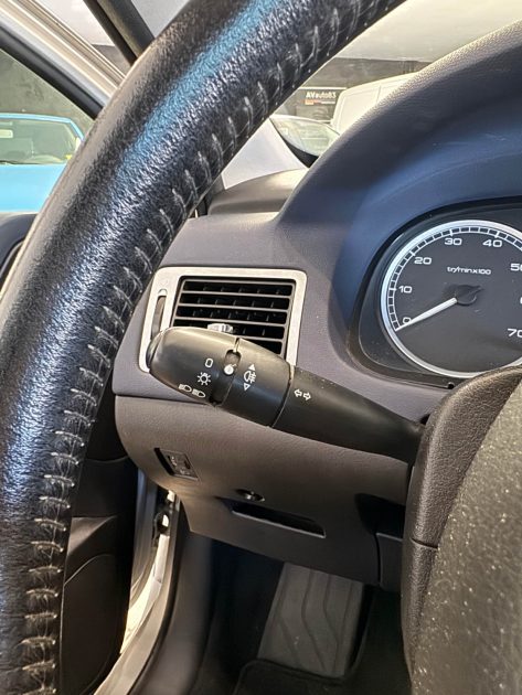 PEUGEOT 307 1.6 110CV - Distribution Neuve - Garantie 12 mois ou 15.000km - CT Ok - Révisée 