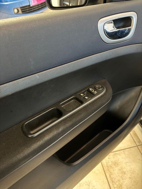 PEUGEOT 307 1.6 110CV - Distribution Neuve - Garantie 12 mois ou 15.000km - CT Ok - Révisée 