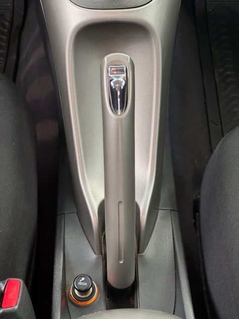 TOYOTA AURIS 1.6 VVTi 124Cv LINEA SOL - Moteur à chaîne - Garantie 12 mois ou 15.000km - CT OK