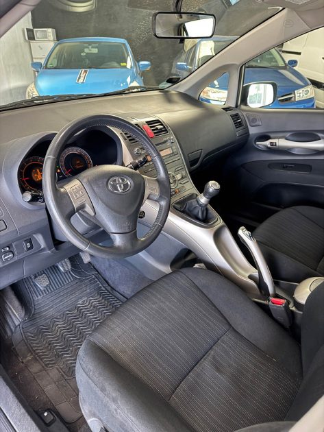 TOYOTA AURIS 1.6 VVTi 124Cv LINEA SOL - Moteur à chaîne - Garantie 12 mois ou 15.000km - CT OK