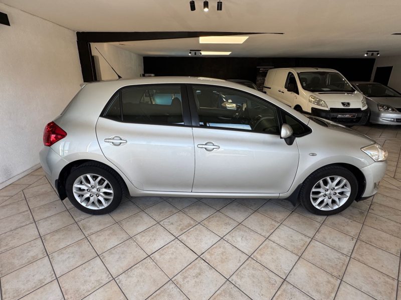 TOYOTA AURIS 1.6 VVTi 124Cv LINEA SOL - Moteur à chaîne - Garantie 12 mois ou 15.000km - CT OK