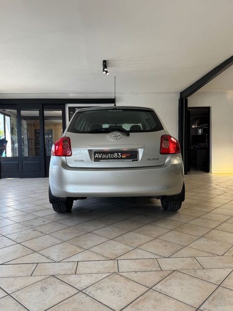 TOYOTA AURIS 1.6 VVTi 124Cv LINEA SOL - Moteur à chaîne - Garantie 12 mois ou 15.000km - CT OK