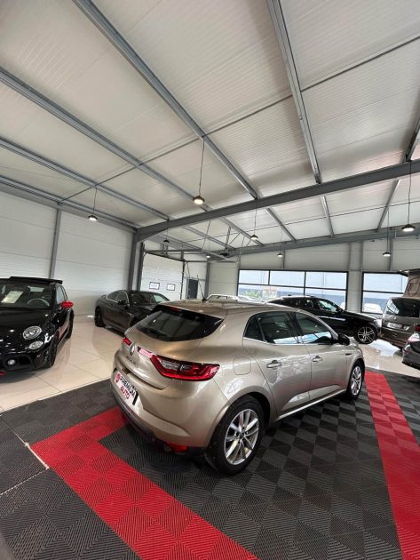 RENAULT MEGANE IV TCE 130 2015 ENTRETIEN RENAULT
