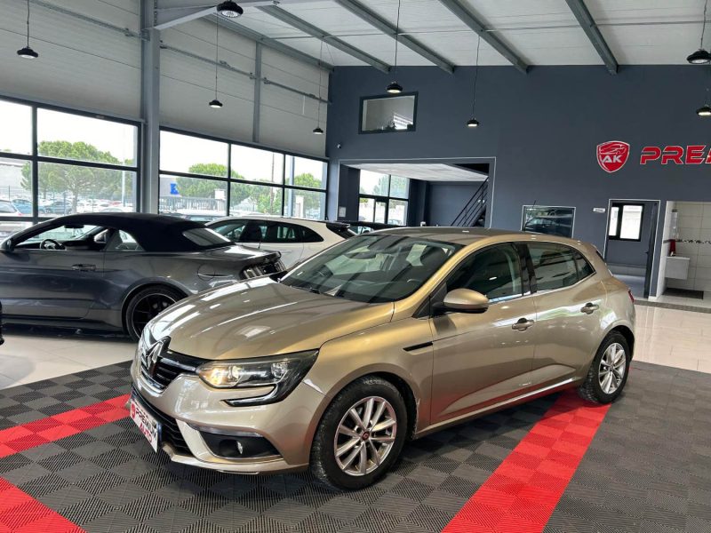 RENAULT MEGANE IV TCE 130 2015 ENTRETIEN RENAULT
