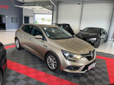RENAULT MEGANE IV TCE 130 2015 ENTRETIEN RENAULT