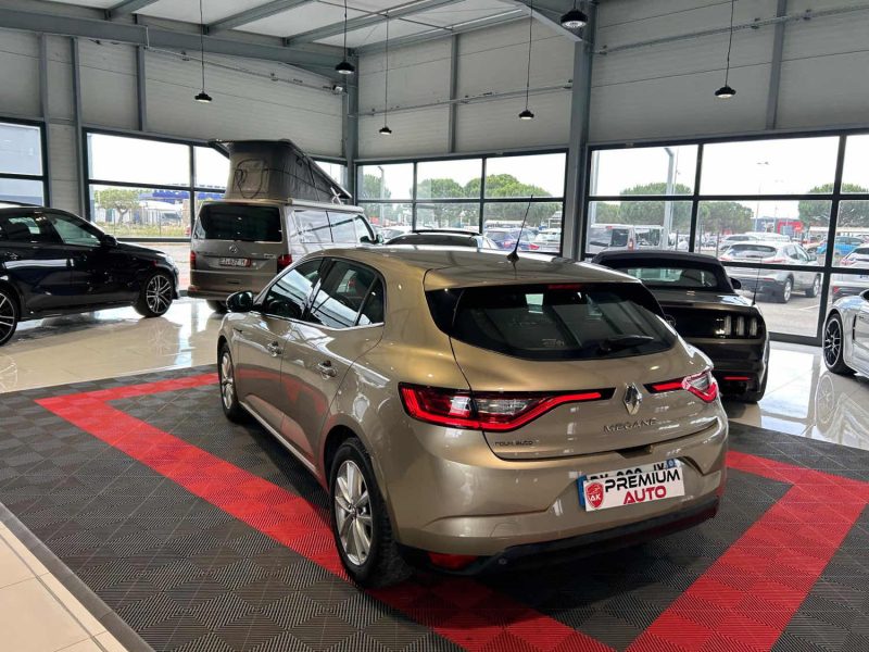 RENAULT MEGANE IV TCE 130 2015 ENTRETIEN RENAULT