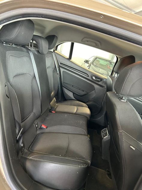 RENAULT MEGANE IV TCE 130 2015 ENTRETIEN RENAULT