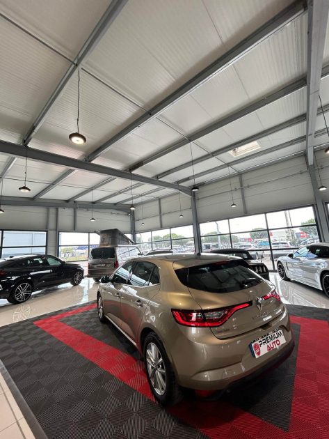 RENAULT MEGANE IV TCE 130 2015 ENTRETIEN RENAULT