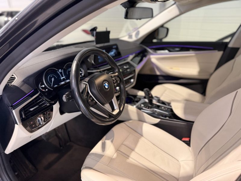 BMW SERIE 5 - G30 - 530e - 252ch - BVA - Luxury - Sièges chauffant - Cuir - Caméra de recul