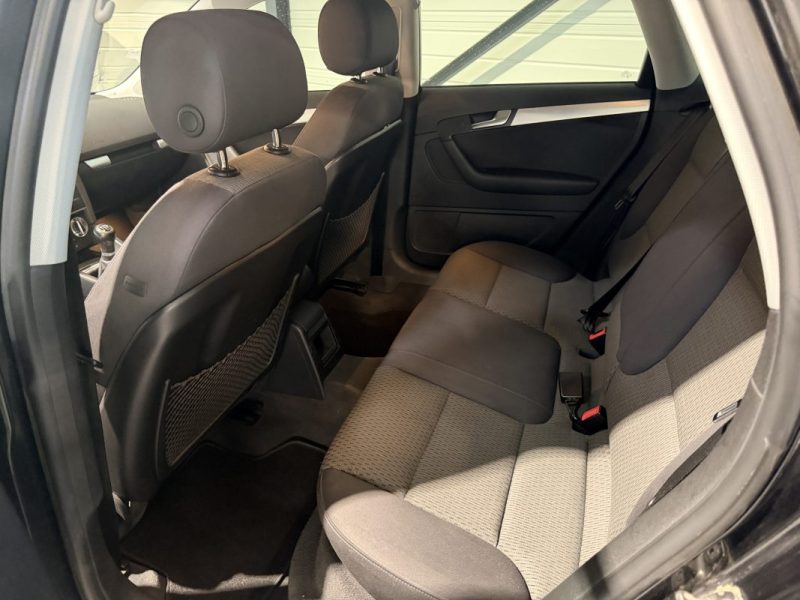AUDI A3 SPORTBACK - 1.6 TDI 105cv - 2009 - Radar de recul - Régulateur de vitesse